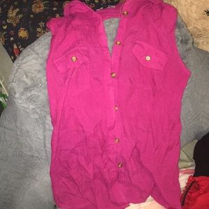 Pink sleeve less button up